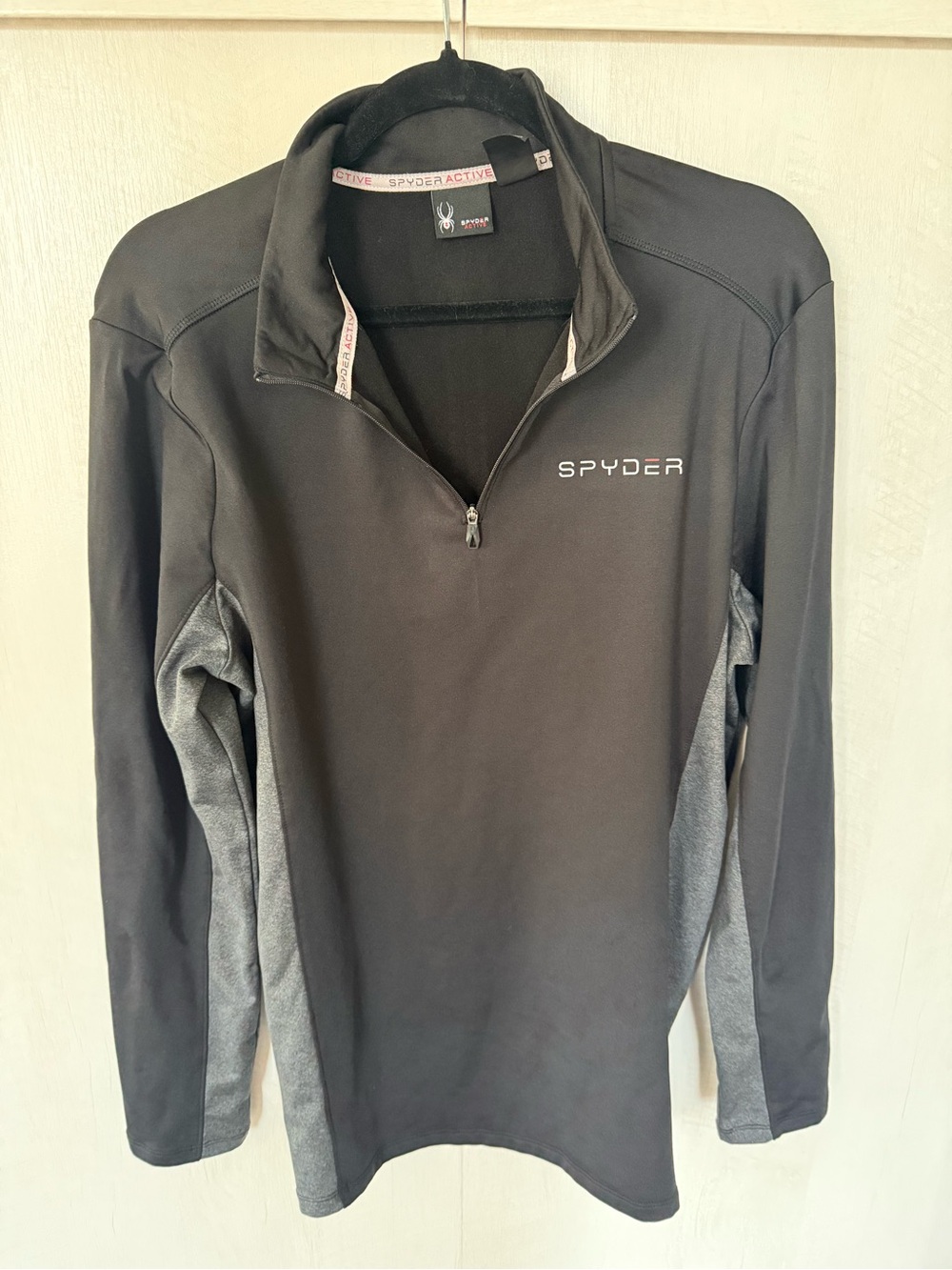 Spyder Men’s Black Half-Zip Performance Pullover Gray Panels L